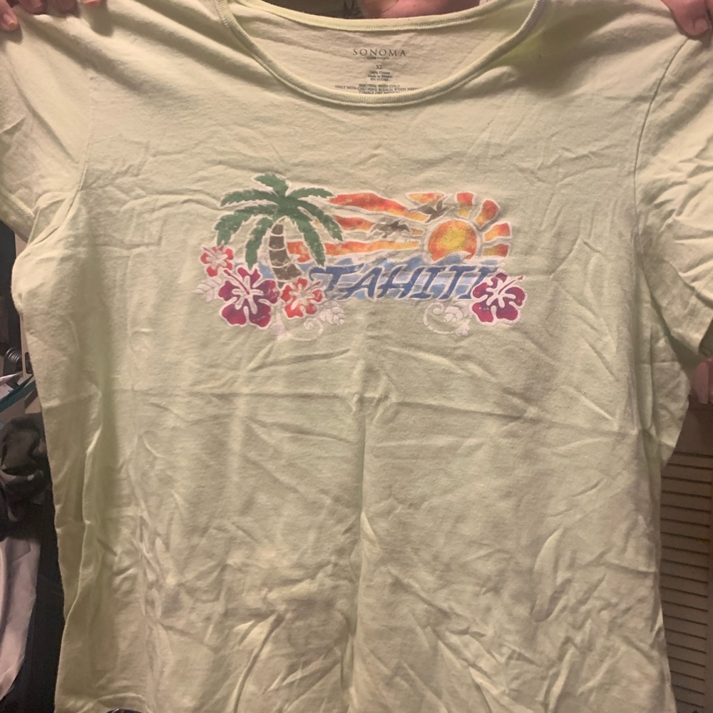 Souvenir women’s shirt size XL